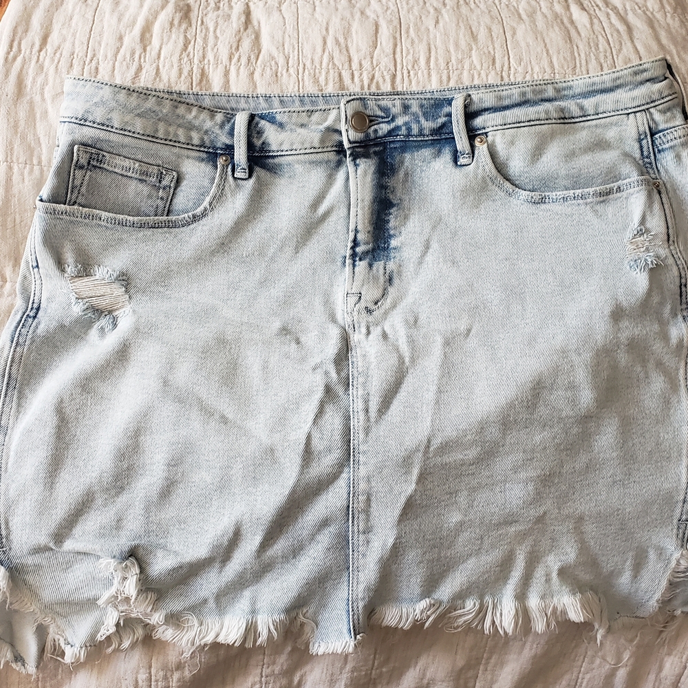 Good American Light Blue Denim Skirt